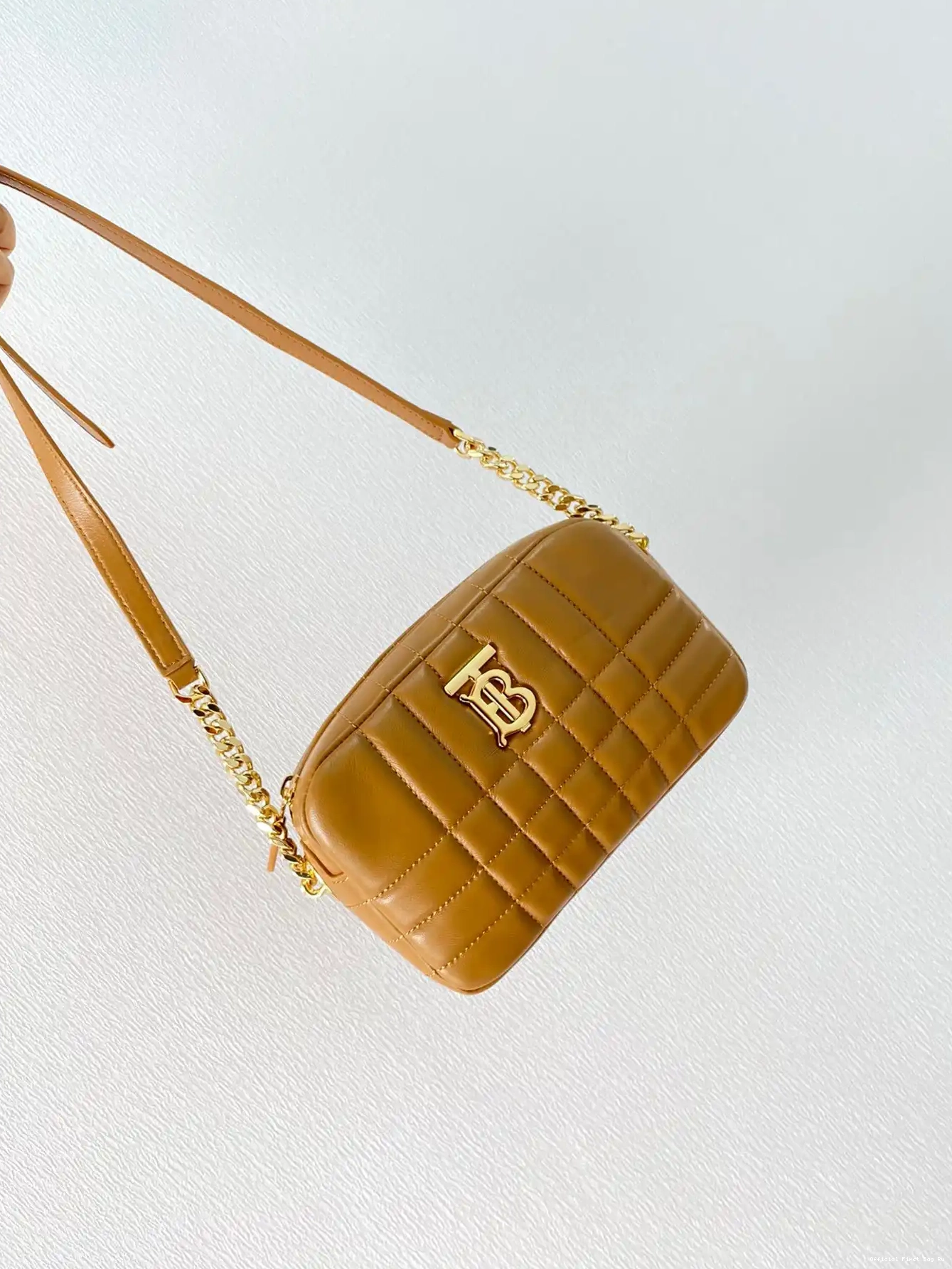 Official FirstBag Ru Bag BURBERRY MINI Camera Lola 0529